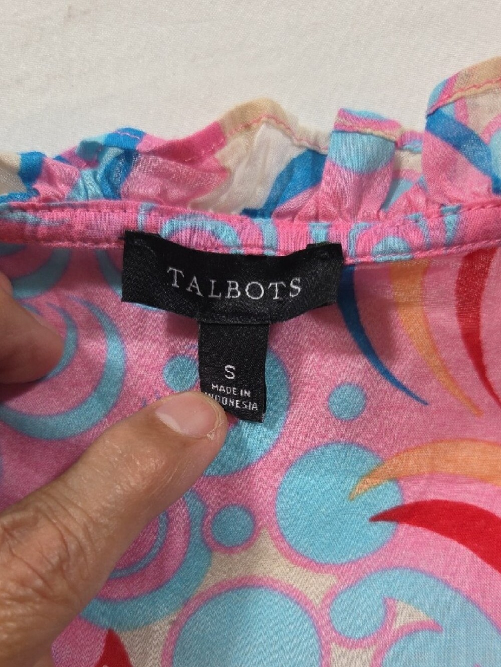 Talbots Pink Floral-Print Ruffle Henley Camisole Sleeveless Button Summer Light - Picture 5 of 8
